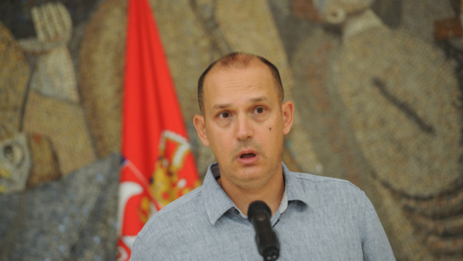 OGLASIO SE LONČAR POVODOM NAPADA U HITNOJ Fizičke napade na medicinsko osoblje nećemo tolerisati