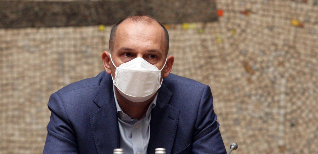 DS JE ŽELJNA VLASTI I LIČNOG BOGAĆENJA PO SVAKU CENU Lončar raskrinkao kritičare borbe sa kovidom