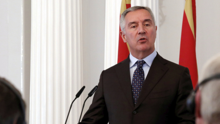 MILO POZIVA NA KRSTAŠKI RAT Evo kako zamišlja novu Crnu Goru