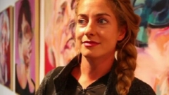 PRAVA JE LAFICA, IAKO JE MALO ČUDNA Glumica Hristina Popović retko se pojavljuje u medijima, a evo šta komšije kažu za nju