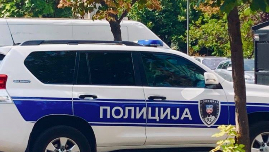 UHAPŠEN DEDA DILER Pretresom stana u kome je neprijavljeno boravio, policija pronašla drogu