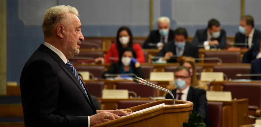 KRIVOKAPIĆ BESAN NA ABAZOVIĆA "Na delu je ustavni puč, prave koaliciju sa Milom!"