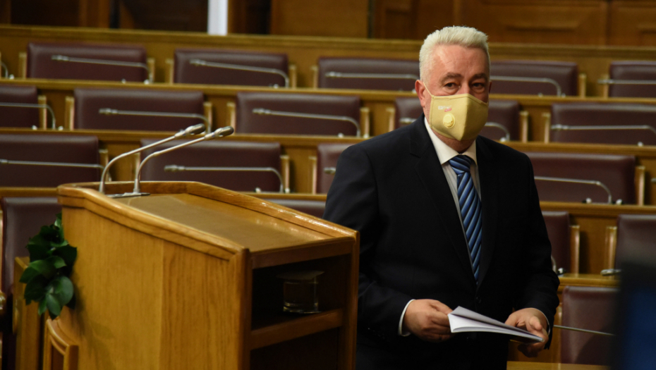 DIPLOMATSKI SKANDAL KRIVOKAPIĆA Nonsens premijera Crne Gore usred Beograda