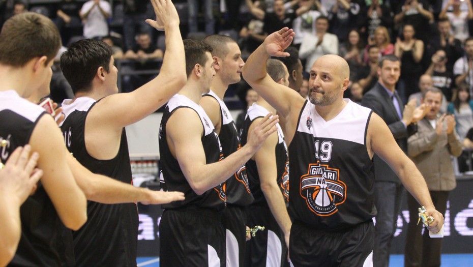 TRI POENA! PARTIZAN JE ŠAMPION EVROPE! Na današnji dan rođen je čovek koji je Partizan uveo u istoriju, a Srbiji doneo mnoštvo medalja! (VIDEO)