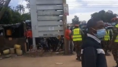 STRAŠNA NESREĆA U NAJROBIJU Kran se srušio i ubio 9 ljudi, stradali i kineski inženjeri