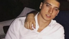 GODIŠNJICA UBISTVA MILOŠA MILEUSNIĆA Monstrum ga izbo iz čista mira, a otac poručuje "Za ubicu mog sina smrtna kazna bi bila nagrada"!