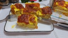 BAKINA KUHINJA: Fantastične zapečene palačinke sa kačkavaljem! (VIDEO)