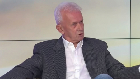 CRNA VRANA Đilasovski novinar Slobodan Stupar otkrio svoje vlažne snove: Stari sladostrasnik se nada da će Zapad srušiti Vučića, pa makar sva Srbija propala