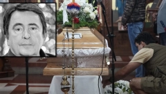 RODBINA I PRIJATELJI SE OKUPLJAJU, SRBIJA SE OPRAŠTA U crkvi uskoro počinje opelo Lanetu Gutoviću! (VIDEO)