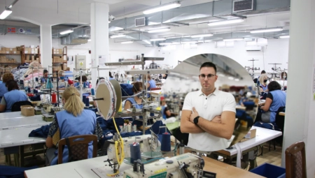 Za posao vam traže da budete mladi, ali i iskusni: Bogdan iz Arilja pokazuje da je i to moguće, ovako je zaradio svoju prvu platu (FOTO)