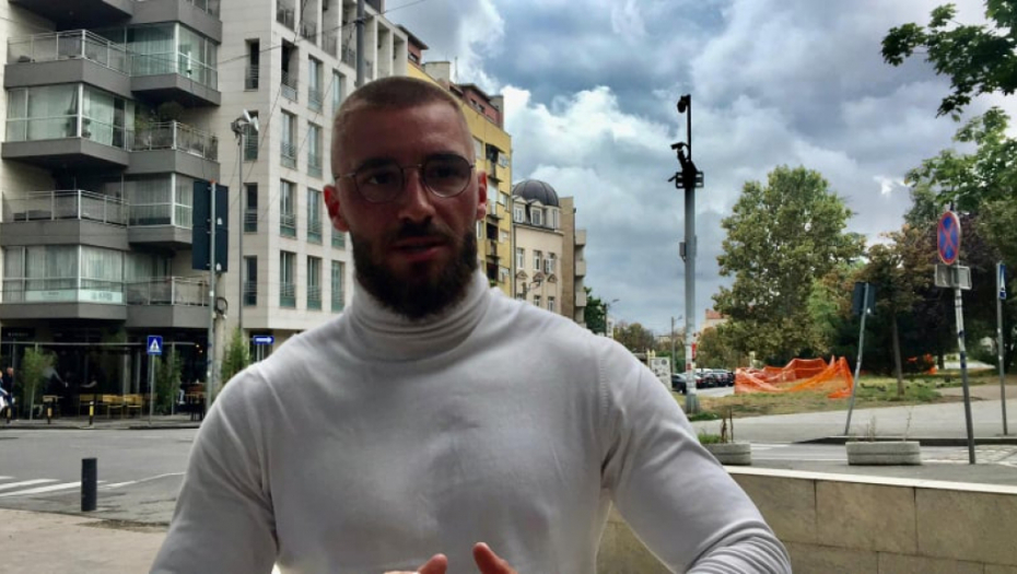 MENSUR U KOMBINACIJI SA MC ALEKS? Ajdarpašić bacio oko na bivšu zadrugarku, Matora na aparatima