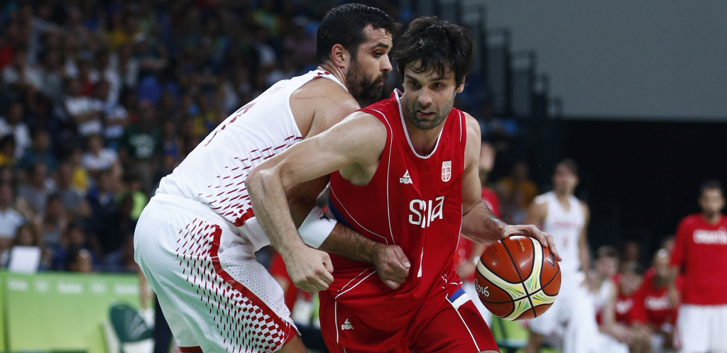 HRVAT BEZ DLAKE NA JEZIKU! Željko nije došao da se za*ebava, Radonjić je opasan tip! Biće veliki fajt!