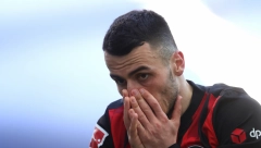 FILIP NE ODUSTAJE, NA SVE NAČINE POKUŠAVA DA IZDEJSTVUJE TRANSFER! Kostić isključio telefon,  ne javlja se nikome, trener Ajntrahta razočaran!
