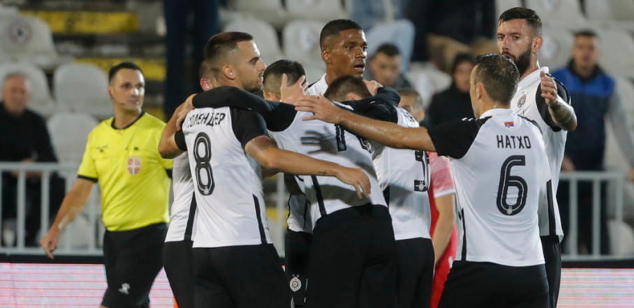 SVE ZA TITULU Partizan "razbio kasu" i doveo Ajaksovo dete (FOTO)