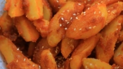 Super recept: Ako dodate ovaj sastojak, krompir će biti neverovatno hrskav