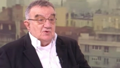 AJVAR NE GOJI, ALI NIŠTA NE VREDI AKO NISU PRAVE PAPRIKE Dr Perišić savetuje kako da prepoznate najkvalitetnije