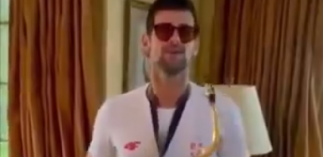 OVO ĆE VAM ULEPŠATI DAN! Đoković ne skida dres Srbije, zasvirao neobičan instrument i najavio pohod na US Open! (VIDEO)
