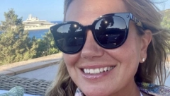 MUŽ JOJ JE BOGATAŠ I IMA PET PREDUZEĆA Voditeljka je bila jedna od najlepših TV lica, a evo u kakvom raskošu živi