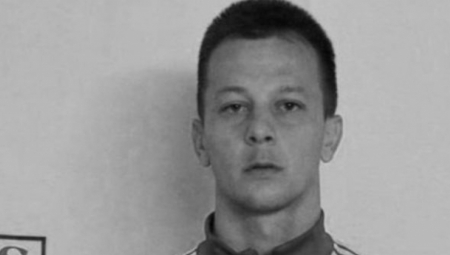 Poznato zašto je fudbaler iz Borče izvršio samoubistvo? Osvanule čudne poruke, za sve krive jednu devojku