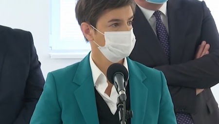 NOVINARI N1 PROVOCIRALI PREMIJERKU BRNABIĆ NA KONFERENCIJI Jednom rečenicom ih je ućutkala: "Nadam se da će Danas ponovo biti slobodan"