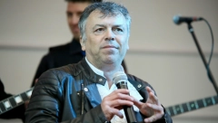 OD MOJE PESME ZARADI BAR 1.000 EVRA Nele Karajlić otkrio da mu je Snežana Đurišić priznala koliko novca uzme, a evo koji su stihovi u pitanju!