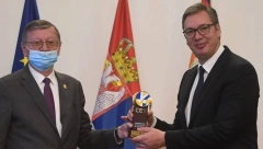 ZA JOŠ POBEDA I USPEHA, POTREBNO JE JOŠ VIŠE ULAGANJA! Predsednik Vučić ugostio delegaciju Evropske odbojkaške konfederacije i Odbojkaškog saveza Srbije!