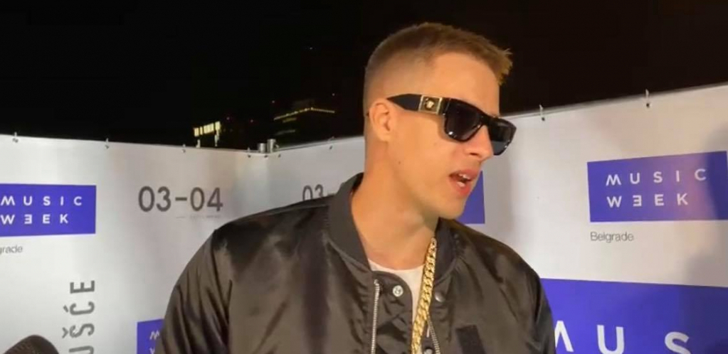 ŽENA MI JE LJUBOMORNA Gazda Paja stavio sve karte na sto, otvorio dušu, pa progovorio o braku i deci