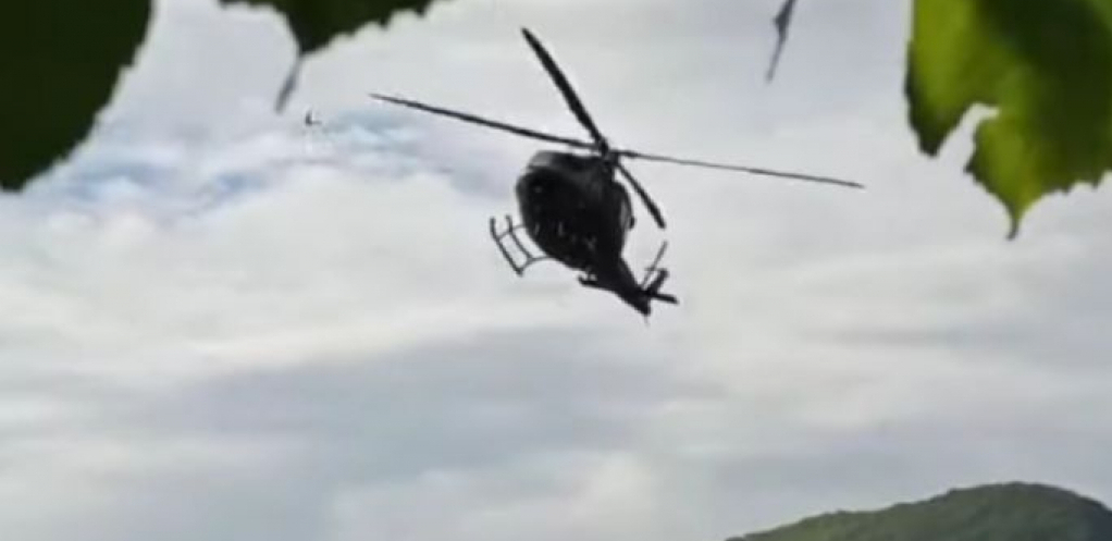 ISPRAVKA Helikopter kojim su došli patrijarh Porfirije i mitropolit Joanikije nije formirao poseban znak na nebu
