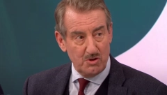 Popularni Bojsi iz serije "Mućke" dobio državljanstvo Srbije, Vesić: Ana Brnabić mi je rekla da će mu lično dati pasoš kada dođe u Beograd