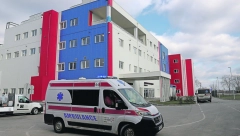 NEMA PLUĆA NA KOJA DIŠE, ZACEMENTIRANA SU Devojka (20) bije bitku sa koronom, lekari iz Batajnice zabrinuti