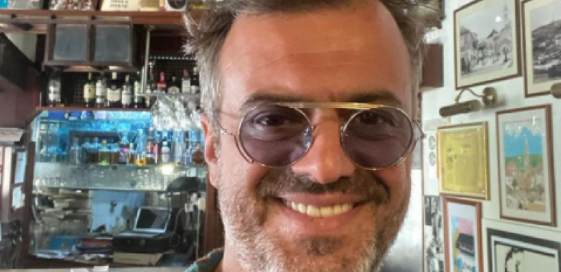 REAKCIJE IZ SNS-a NA GNUSNE UVREDE DRIPCA SERGEJA TRIFUNOVIĆA Kad Đilas plaća, zavisnik radi šta mu se kaže! (FOTO)