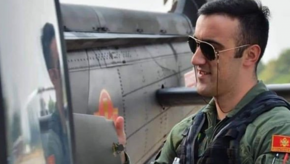 BOG TI SE RADOVAO! Ovo je Bjelopoljac koji je upravljao helikopterom u kom su bili Porfirije i Joanikije!