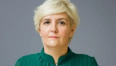 PRIVEDENA MILOVA SARADNICA Bivšoj ministarki u torbi našli psihoaktivne supstance!