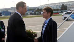 Premijerka i članovi vlade počeli zvaničnu posetu Mađarskoj