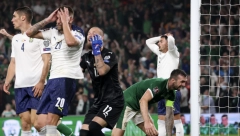 PA GDE BAŠ ON?! Srbiji sudi čovek koji nam je donosio samo poraze,  kako reprezentaciji, tako i klubovima (FOTO)