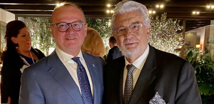 VELIKA ČAST Vesić na večeri sa Plasidom Domingom (FOTO)