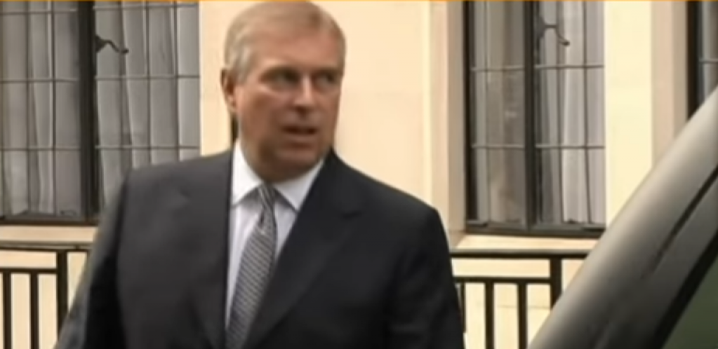 STIGLA TUŽBA ZA PRINCA ENDRUA Mlađi sin kraljice Elizabete optužen za seksualno zlostavljanje tinejdžerke