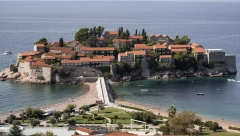 TRAŽE 100 MILIONA EVRA Zakupac Svetog Stefana, Adriatic properties tužio državu Crnu Goru