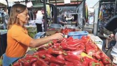 KUPITI ILI PRAVITI AJVAR? Domaćice suočene sa velikom dilemom: Paprena zimnica zbog poskupljenja paprike!