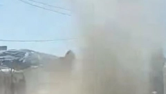 TORNADO U SMEDEREVU! Radnici mirno posmatrali, dok vrag nije odneo šalu! Neverovatan snimak, dokaz da majka priroda uvek iznenadi(VIDEO)