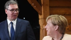MERKEL ZAVRŠAVA POSETU BEOGRADU Predsednik Vučić je prati do aerodroma odakle ide na sledeću destinaciju