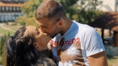 OVAKO TRENIRA CECINA SNAJKA! Bogdana u uskim helankama i topu pokazala zanosnu figuru, mreže se usijale! (FOTO)