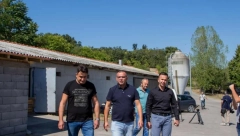 MINISTAR NEDIMOVIĆ U MIONICI Država će pomoći poljoprivrednicima!