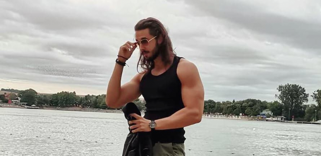 SNIMIO BIH PO*NIĆ ZA VELIKU LOVU Žarko Mažić priznao da ne odbija ni muškarce ni žene koji ga muvaju, a sviđa mu se intimni snimak Tee Tairović