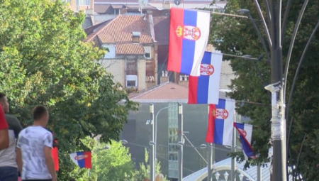 SEVER VEĆ OKIĆEN! Srbi na Kosovu spremno dočekuju Dan zastave
