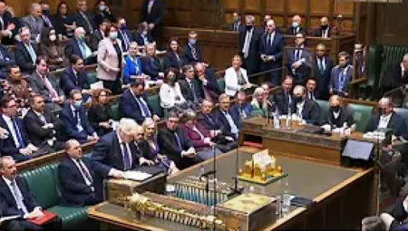 NAKON VESTI DA JE U ENGLESKOM PARLAMENTU PRONAĐENA DROGA, NAŠI NARODNI TRIBUNI TVRDE: Britanskim poslanicima Albanci poslali kokain!