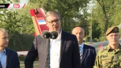 PREDSEDNIK SRBIJE U PARKU UŠĆE Vučić: Pripadnici Vojske Srbije dokazali su koliko vole i bore se za sopstvenu zemlju! (VIDEO)