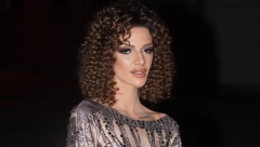 TARA SIMOV URADILA NOVU TETOVAŽU! U pitanju je reč koja za nju ima posebnu važnost!