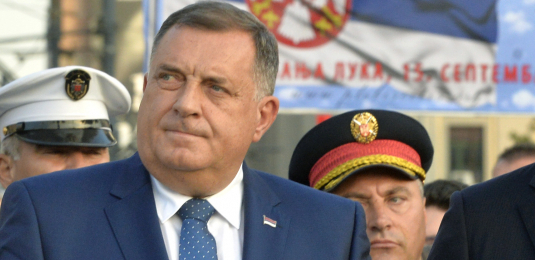 DODIK OŠTRO PORUČIO Gospodo, sedite!
