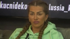 BIVŠI JE ŠIŠAO NA ĆELAVO, OTAC POBEGAO IZ TUZLE OD SRAMOTE! Ovo je burna prošlost Dalile Mujić, zbog koje se njena majka lečila od depresije